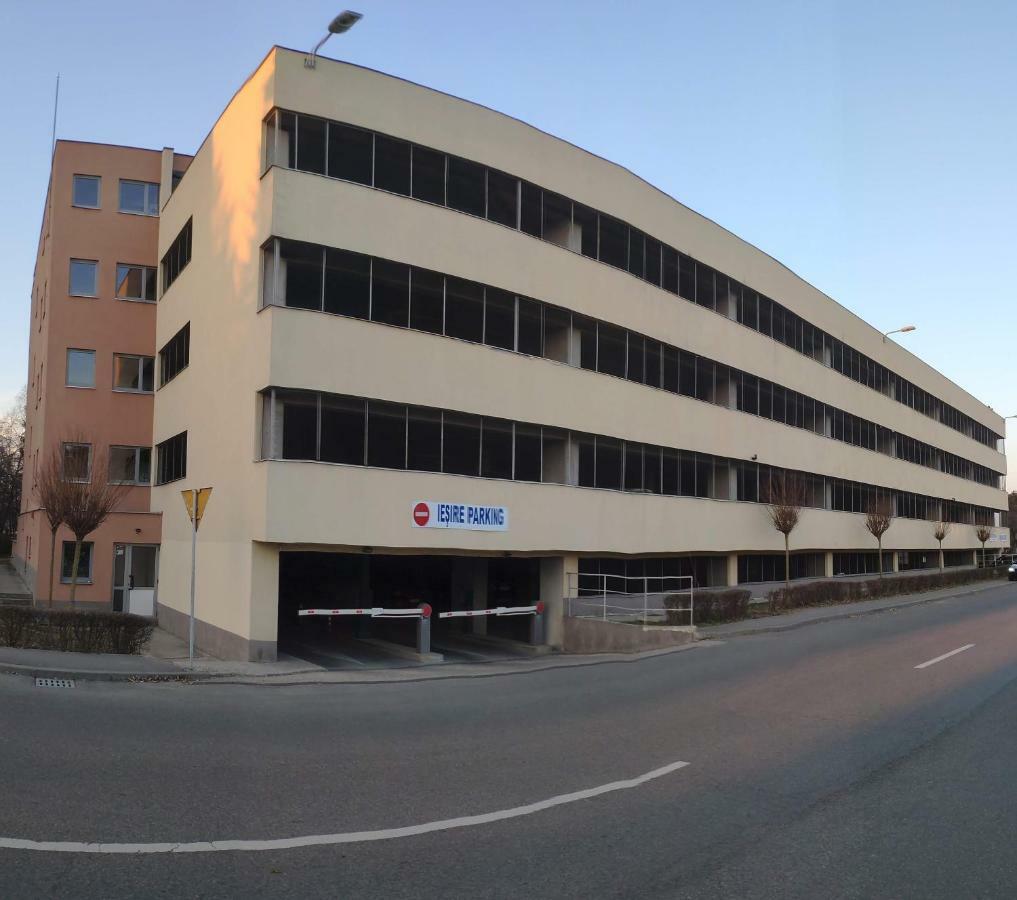 International Aparthotel - Free Parking Kluż-Napoka Zewnętrze zdjęcie